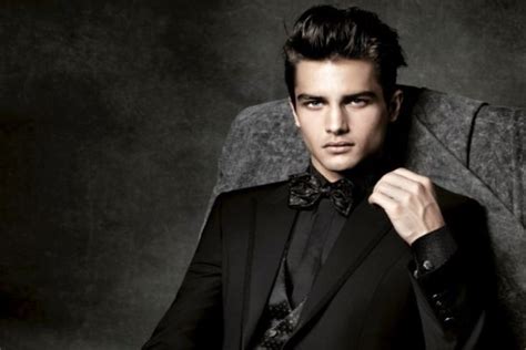 Hot Chapters Of Touch Me While I Taste You Novel Dreame