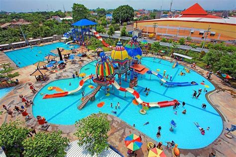 Suncity Waterpark Sidoarjo Lokasi Jam Buka Harga Tiket