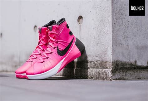 Nike Hyperdunk 2015 Think Pink 乳腺癌配色美图欣赏 749562 606HD2015 球鞋资讯