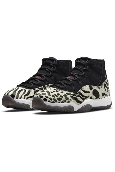 Nike Walking Shoes - Black - Trendyol