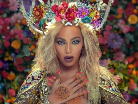 Watch Beyonce Appear In Coldplays Hymn For The Weekend Music Video