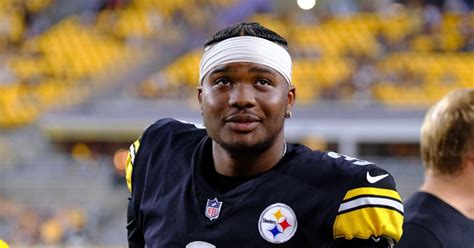 Pittsburgh Steelers Quarterback Dwayne Haskins Jr. Dead At 24