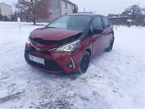 Toyota Yaris 1 5VVT I EDITION Najbogatsza Wersja Czarna Woda OLX Pl