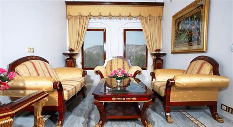 Jaipur Hotels, Hotel The Raj Palace Special Offer, Hotel The Raj Palace ...