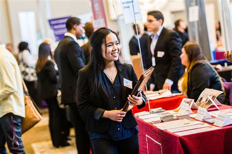 5 Tips To Ace A Career Fair Vault Blogs