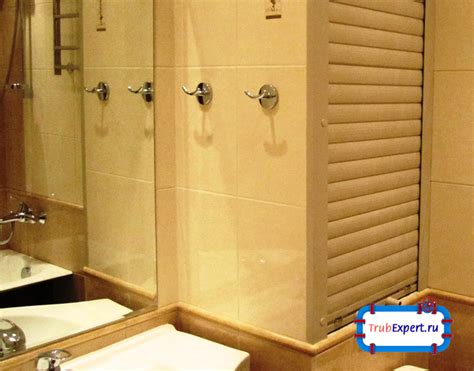 Как закрыть (спрятать) трубы в туалете: панели и дверцы в ...