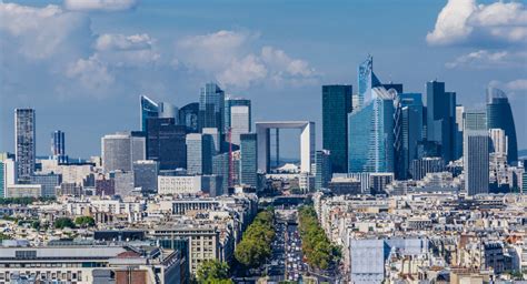 La Défense est il devenu le nouveau quartier étudiant