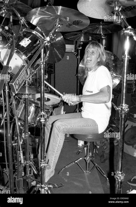 Nicko mcbrain drum hi-res stock photography and images - Alamy