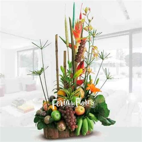 Arreglo Floral Con Frutas Bahamas Base De Bamb Flores Ex Ticas Fruta