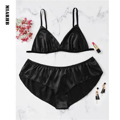 Sunfree Fashion Women Sexy Lingerie INS Style Nightwear Plus Satin Plain Lingerie Set Casual