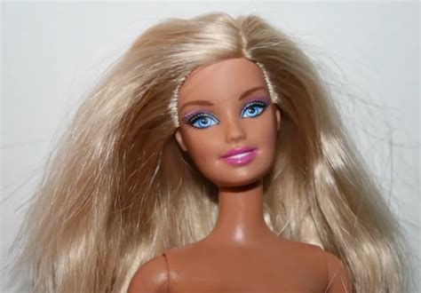 MATTEL BARBIE DOLL Blonde Hair Blue Eyes Articulated Legs Nude For OOAK