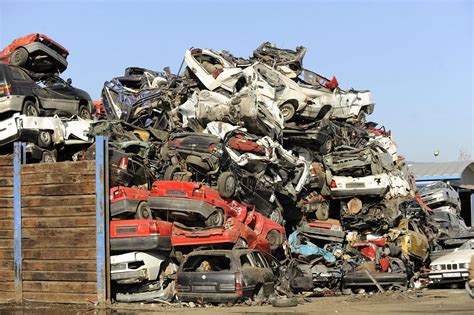 Auto Klub Uskoro Bi Vam Mogli Do I Po Auto U Dvori Te Vi E Ne Ete