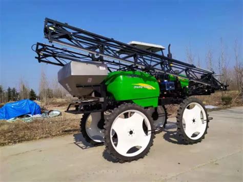 Agricultural Self Propelled Tractor Farm Bean Power Wheel Pesticide