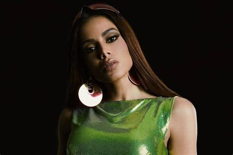 Anitta P E Venda Mans O Avaliada Em Mais De R Mi