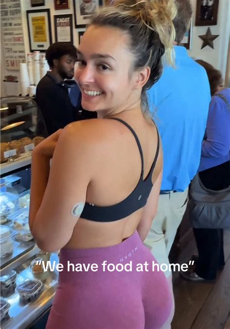 Kirsten (@kirstentoosweet) - Urlebird