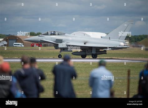 Side View Raf Eurofighter Typhoon Hi Res Stock Photography And Images