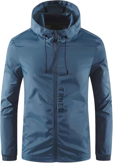 How to Choose Fishing Waterproof Jackets: The Right Waterproof Jacket ...