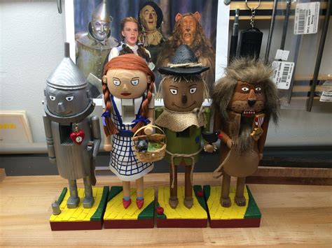 Wizard of Oz Nutcrackers : 11 Steps (with Pictures) - Instructables