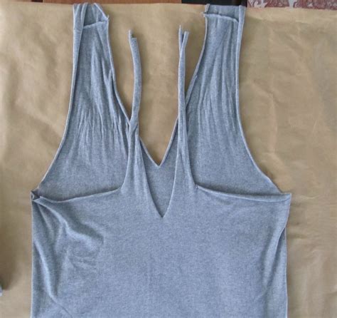 Wobisobi No Sew Tee Shirt Halter 3 Diy