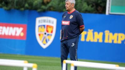 Selec Ionerul Mircea Lucescu A Condus Primul Antrenament De La