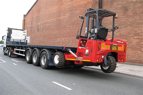 Truck Mounted Forklifts Leeds Moffett Mounty Trailer Logistics