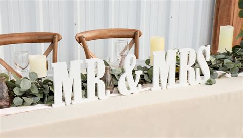 Mr Mrs Table Sign Rustic Wedding Decor Wedding Diy Wedding Projects