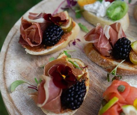 A Trio of Pretty Crostini Recipes | Our Recipes - LE GOURMET CENTRAL