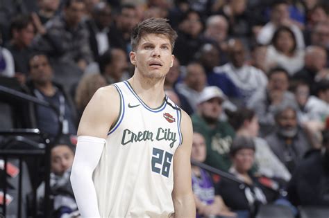 Milwaukee Bucks: 3 potential threats to sign Kyle Korver in free agency ...