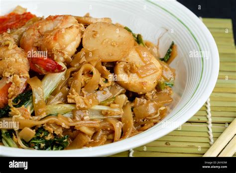 Stir Fried Flat Rice Noodle Or Char Kway Teow Stock Photo Alamy