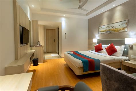 Luxury Hotel Rooms & Suites in Boisar | Hotel Express inn