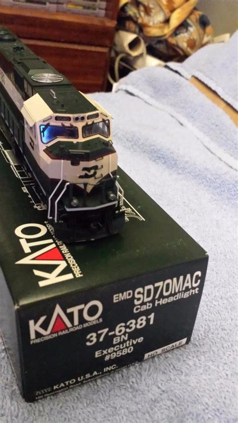 Kato 37 6381 Ho Emd Sd70mac Cab Headlight Bn Executive 9580 Dcc Ready