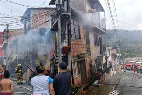 Controlan Incendio En Vivienda De La Comuna Ciudadela Del Norte Manizales