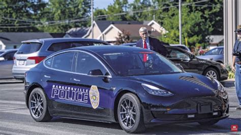 Tesla Model 3 Police Cars Turn Out To Be An Awesome Cost-Cutting Investment