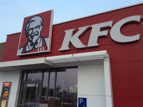 KFC - Kentucky Fried Chicken - Fast Food - An der Autobahn 8, Gyhum ...