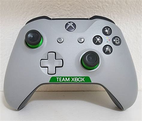 Team Xbox Very Rare Employee Limited Edition Xbox One Controller Grey