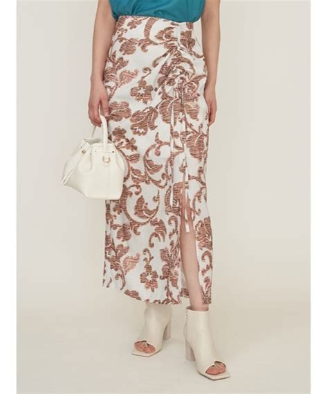 LILY BROWN（リリーブラウン）の「ドロストフラワータイトスカート（スカート）」 - WEAR