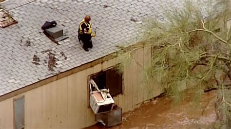 Phoenix Arizona Flash Floods Strand Residents Knock Out Power Nbc News