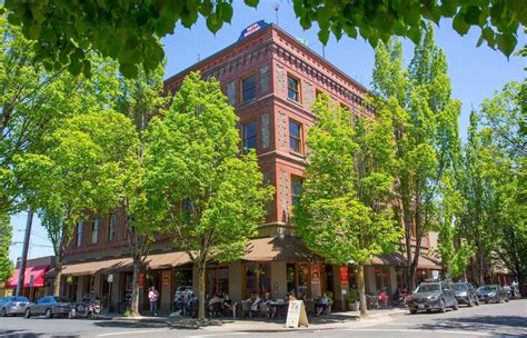 McMenamins Hotel Oregon, McMinnville: Room, Prices & Reviews | Travelocity