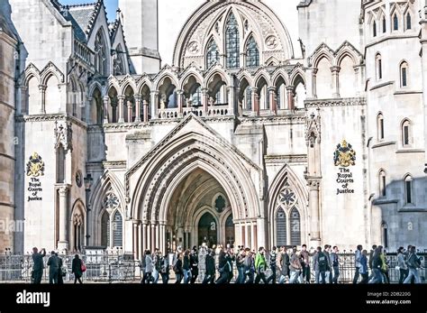 The Royal Courts of Justice, High Court, and court of appeal, London ...