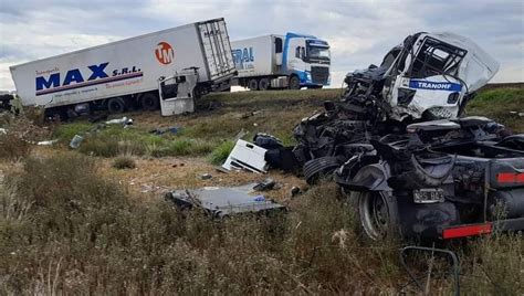 Múltiple choque de camiones en Ruta 5 Diario Democracia