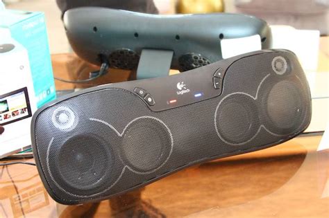 Logitech Unveils Two New Bluetooth Gadgets for the iPad [Hands-On ...