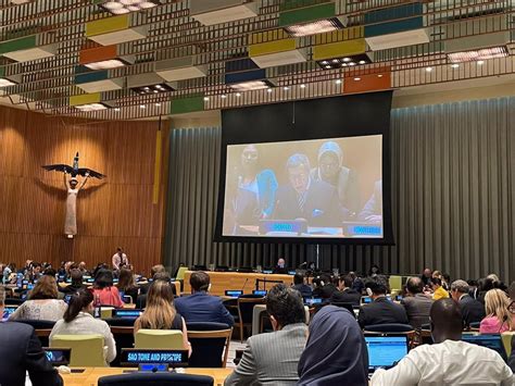 La Asamblea General de la ONU aprueba una resolución que condena la