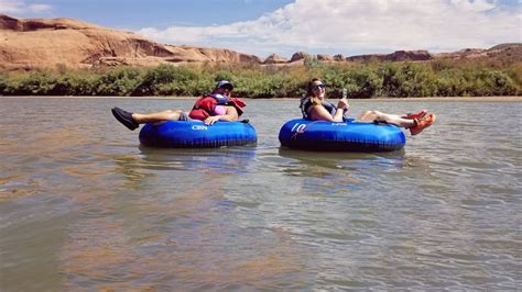 River Tubing the Colorado River