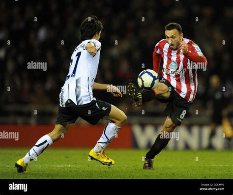 Bolton Wanderers Chung Yong Lee Left And Sunderland S Steed