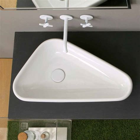 Lavabo Dappui De Design Moderne En Céramique Fait En Italie Sofia