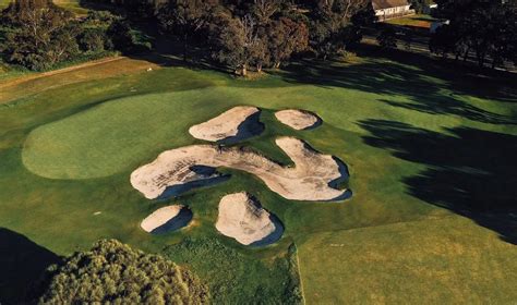 Sandy Golf Links Royal Melbournes Popular Public Neighbour A Big Hit