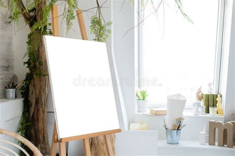 easel  painting  artist  workshop stock photo image  hobby