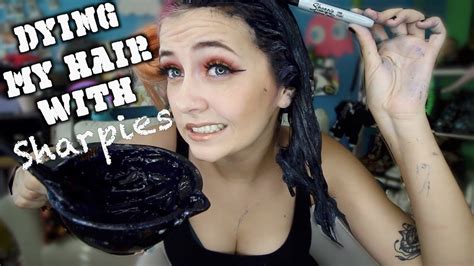 Dying My Hair Black With Sharpies Hair Hacks Youtube