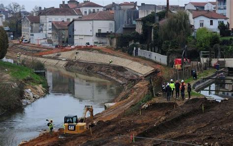 Mont de Marsan la passerelle sera posée ce mercredi sur les berges de