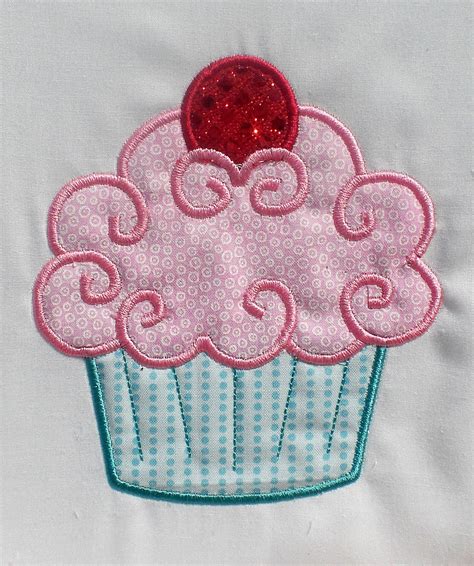 Fancy Cupcake Embroidery Design Machine Applique